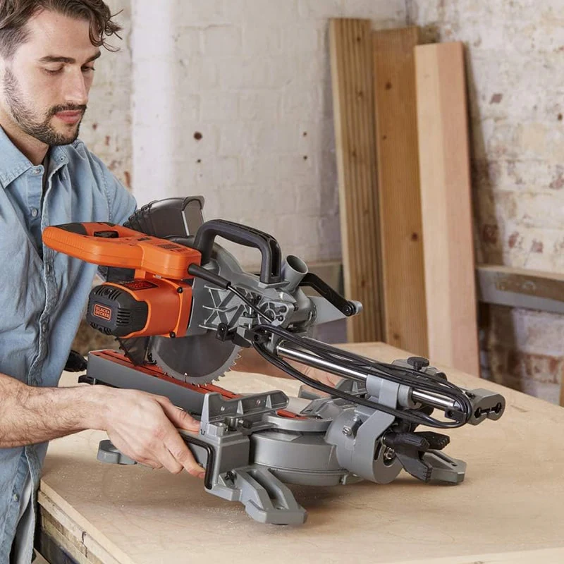 ხის საჭრელი ტორსული ხერხი BLACK+DECKER BES700-QS - Image 2